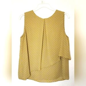 Mango Women's Green Pleated Geometric Patterned Asymmetrical Blouse.  Size US 4